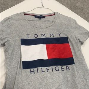 Tommy Hilfiger tee shirt